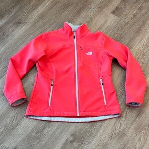 The North Face Never Stop Exploring Jacket. Size XL.